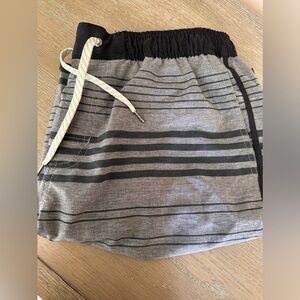 Men’s Vuori Banks size large